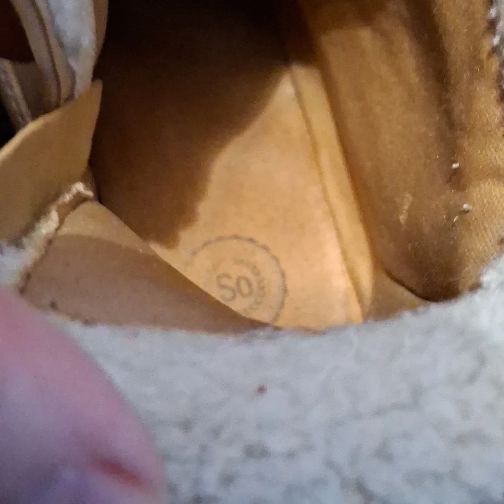 SO size 3 girls boots